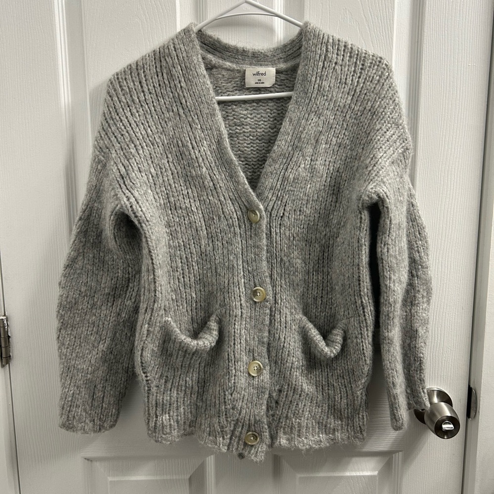 Aritzia Wilfred Heather Gray Alpaca Knit Cardigan in size XXS